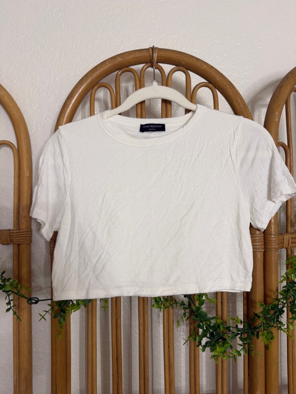 NAKED  WARDROBE white Cropped top